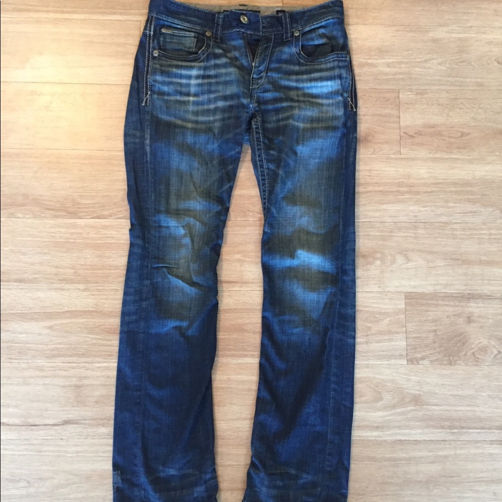 Buckle Jeans